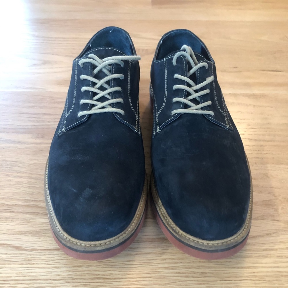 Men’s suede Oxford shoes